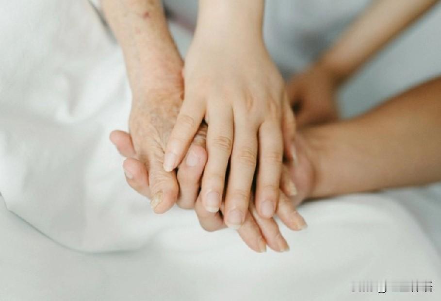 剪不断、理还乱的挂念昨夜，下了一夜瓢泼大雨，冲不走我们的思念和挂念！我们