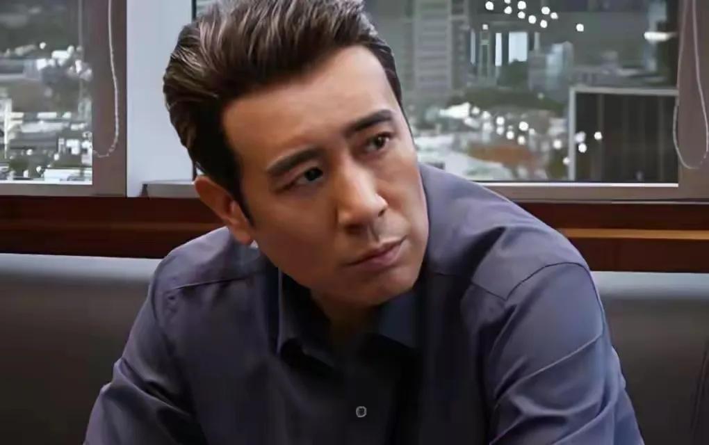54岁于和伟再破圈，这次连唐国强都得侧目谁说54岁是演员的“天花板”？于和