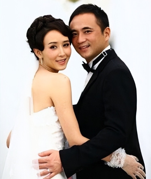 2005年，大马富豪朱兆祥向女演员胡静求婚，胡静说：你大我12岁，咱们不合适，朱