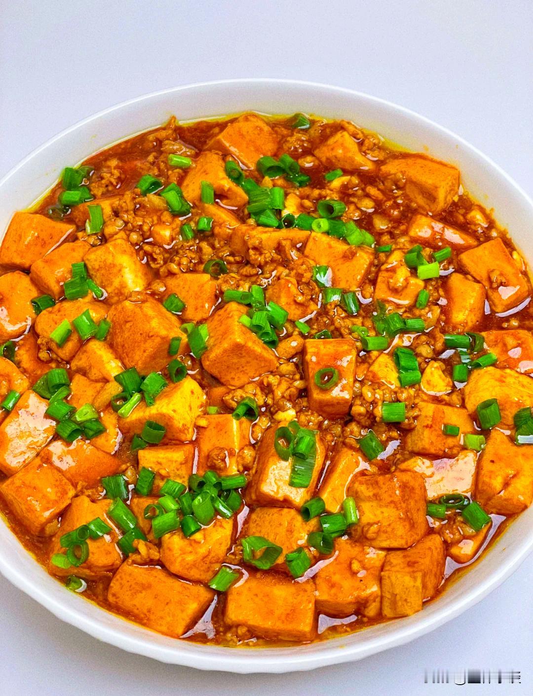 为什么你做的肉末豆腐，豆腐碎成渣、汤汁稀如水、肉末又腥又柴？别急着怪锅，90%
