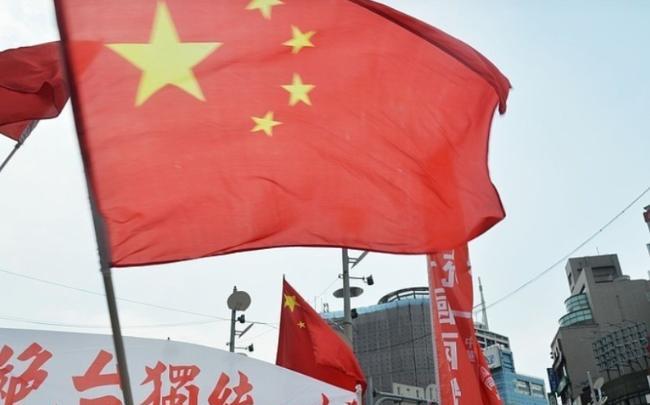 美专家意见出奇统一：一旦中国收复台湾，美国或许只剩一条路可走。对于我国统一台湾这