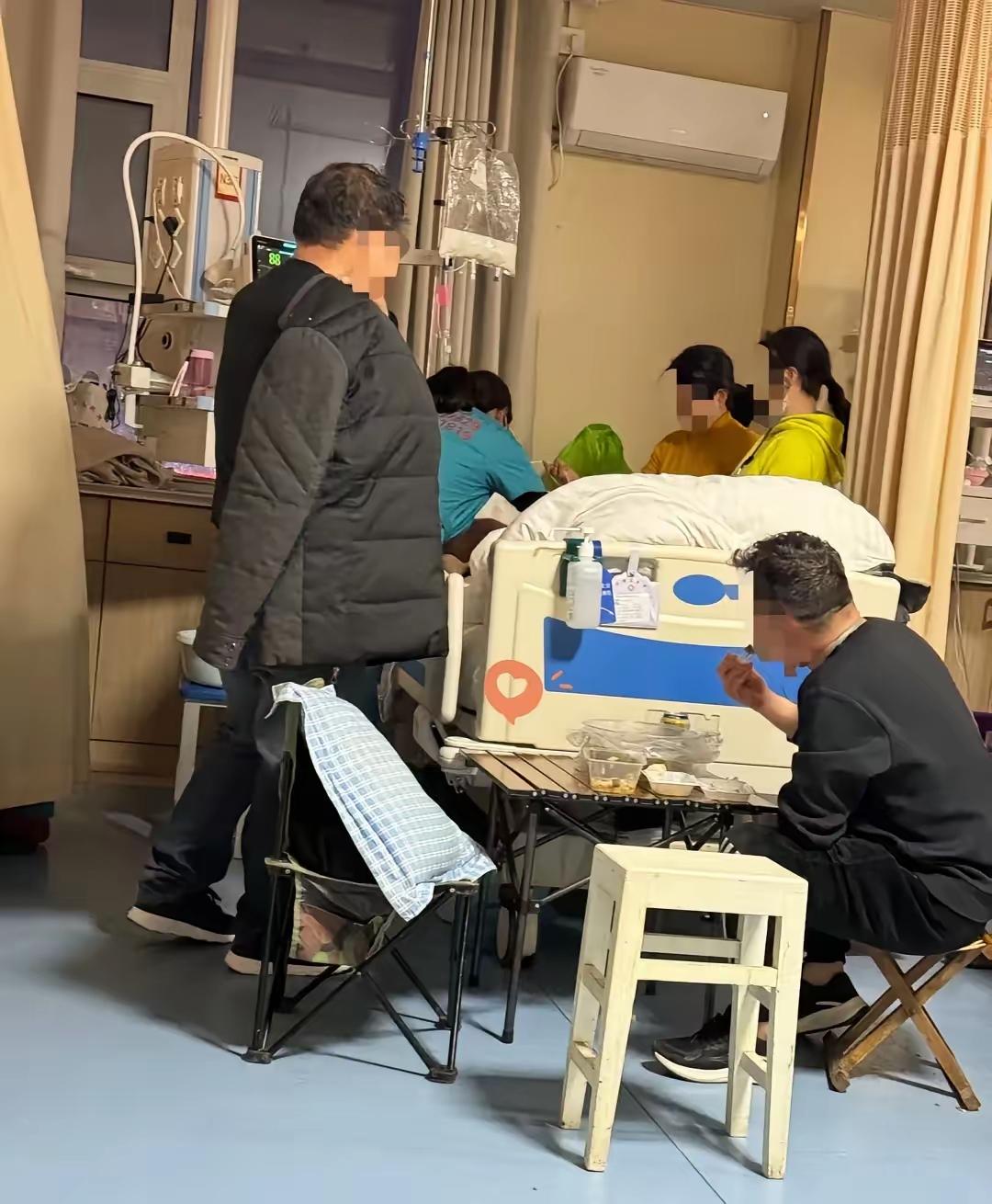 “财产都给了大哥，你们凭什么让我均摊？”堂姑父在医院病房里大声说出了这句话，在