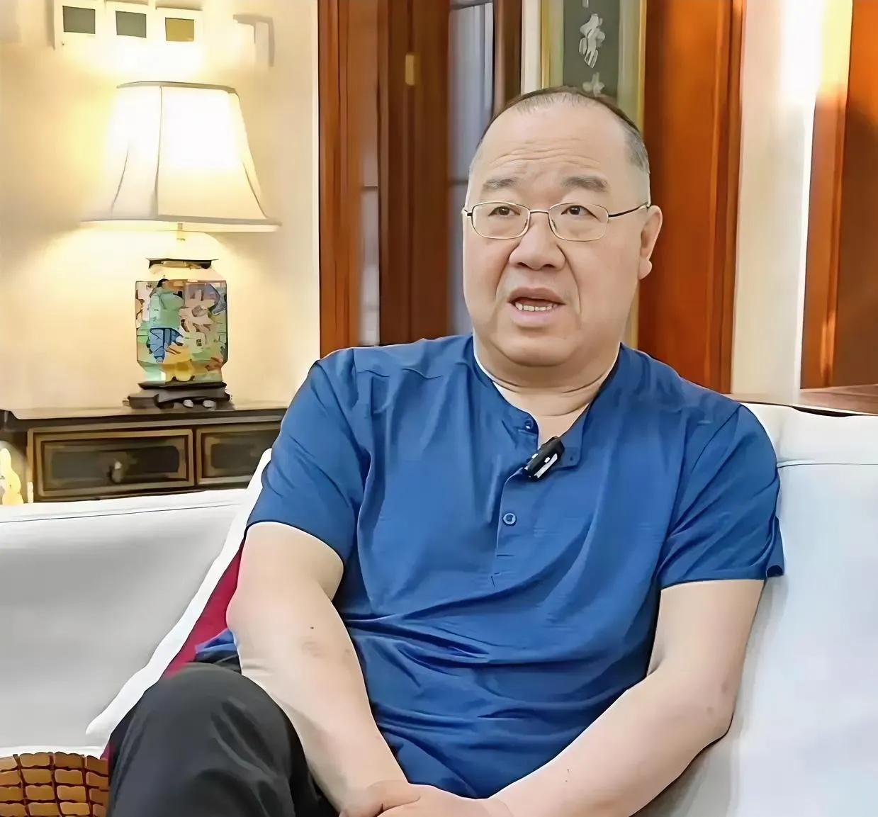 英达，以后，不用忏悔，也不用急着说什么，如果真想和大儿子和解，把家里收藏的字画古