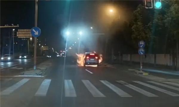 理想汽车就10月23日晚上海一辆2024款MEGA起火事件正式回应:事故前4小时