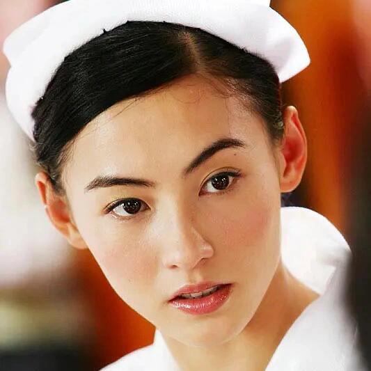 周星驰经纪人刚刚官宣雪野，时隔八年的星女郎雪野时隔八年的星女郎