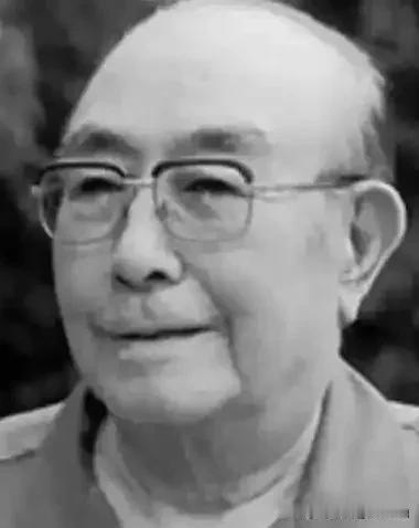 1995年，吴德在即将去世之际，在生命的最后时刻，他示意女儿吴敏靠近，吴敏赶紧把