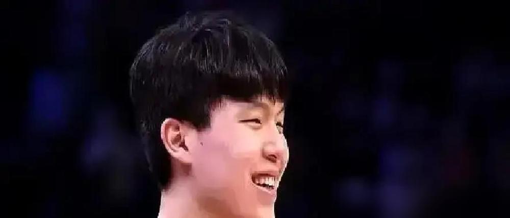 开拓者正在卡NBA一个天大的漏洞。他们没让杨瀚森在NBA坐冷板凳，也没把他扔发展
