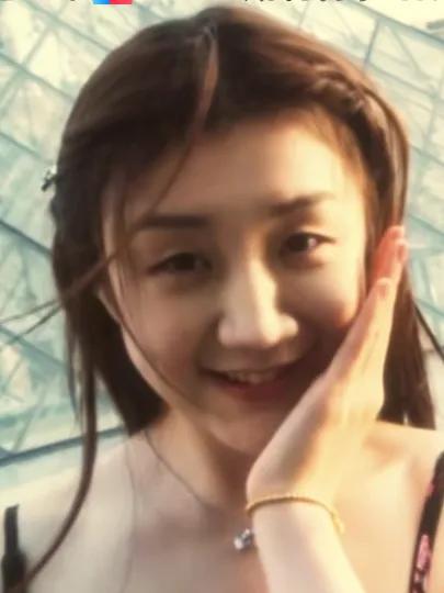 乒坛双姝争霸：陈梦王曼昱，谁更胜一筹？在中国女子乒坛，陈梦与王曼昱的名字始终