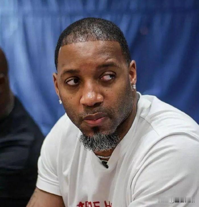 看面相就能判断哪些球星的星途：1，麦迪——看面相就不能率队夺冠！！麦迪的眼神迷