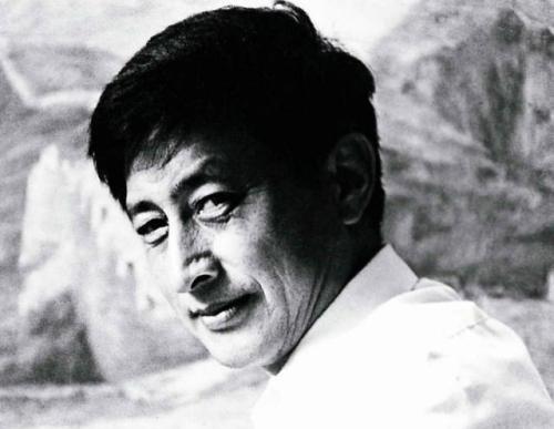 1912年，徐悲鸿被迫娶村姑为妻。急信从宜兴老家送到上海时，徐悲鸿正对着石膏