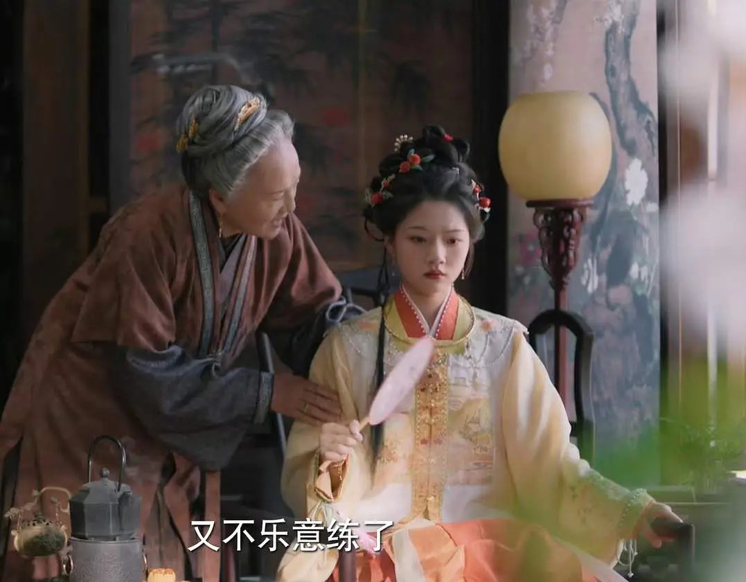 任敏头都这么大了，怎么还想不开用这么大的发包？