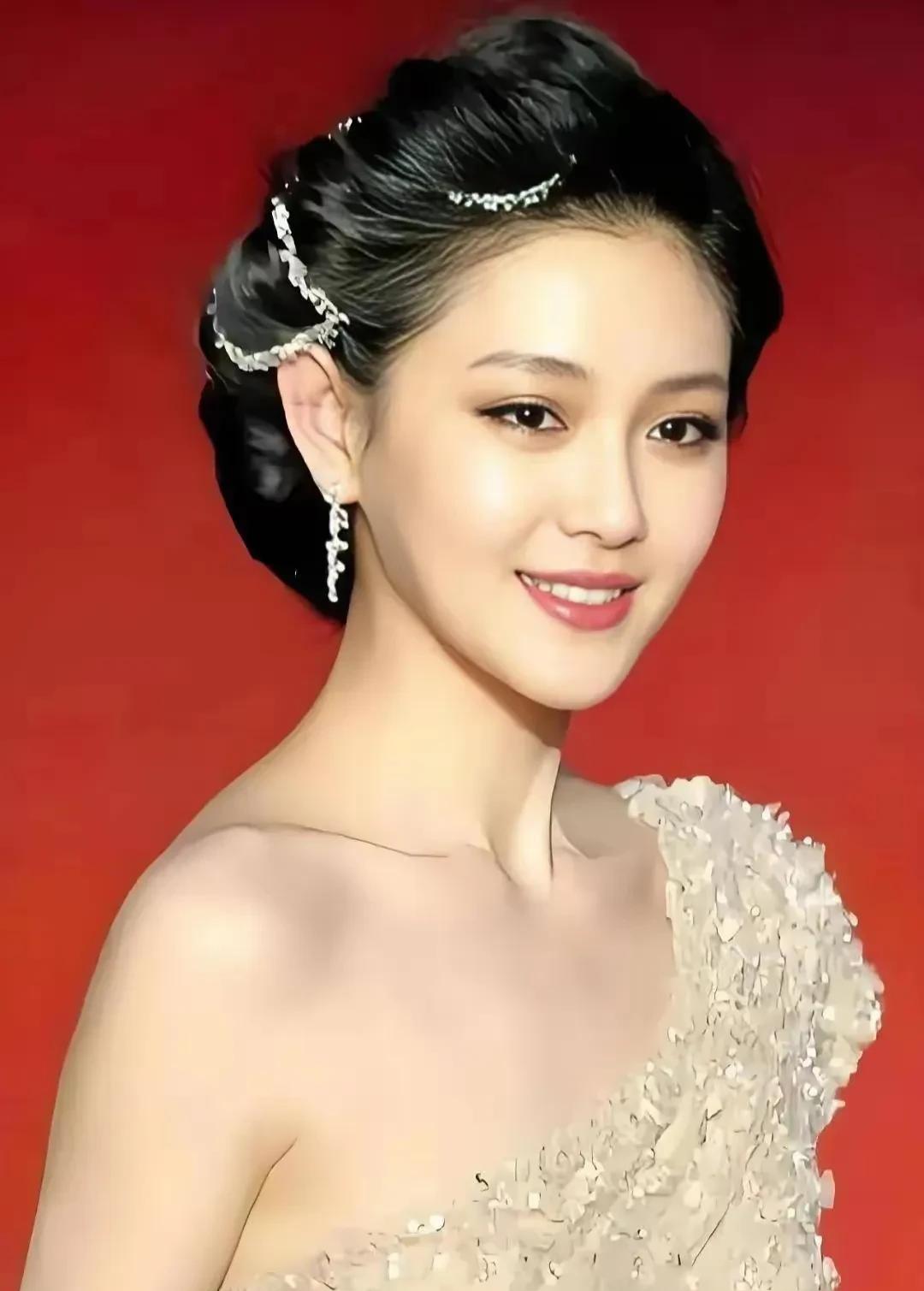 随着马筱梅事件的一再发酵越来越相信大S的不口出恶言说这话并不是给她洗白毕竟