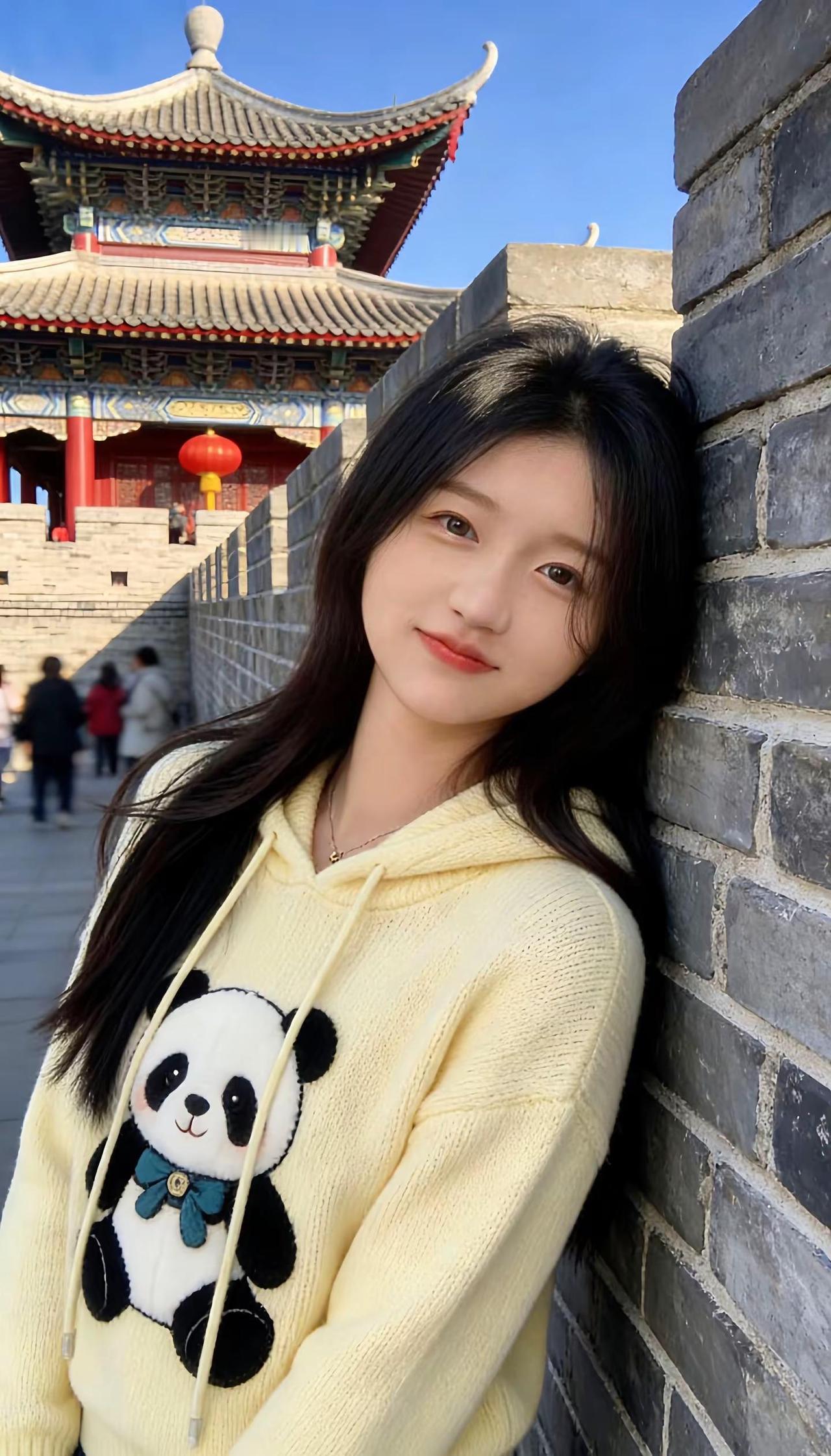 闽越水镇夜景听说不错哦。与旧事归于尽，来年依旧迎花开；新年胜旧年，往后常安宁户外