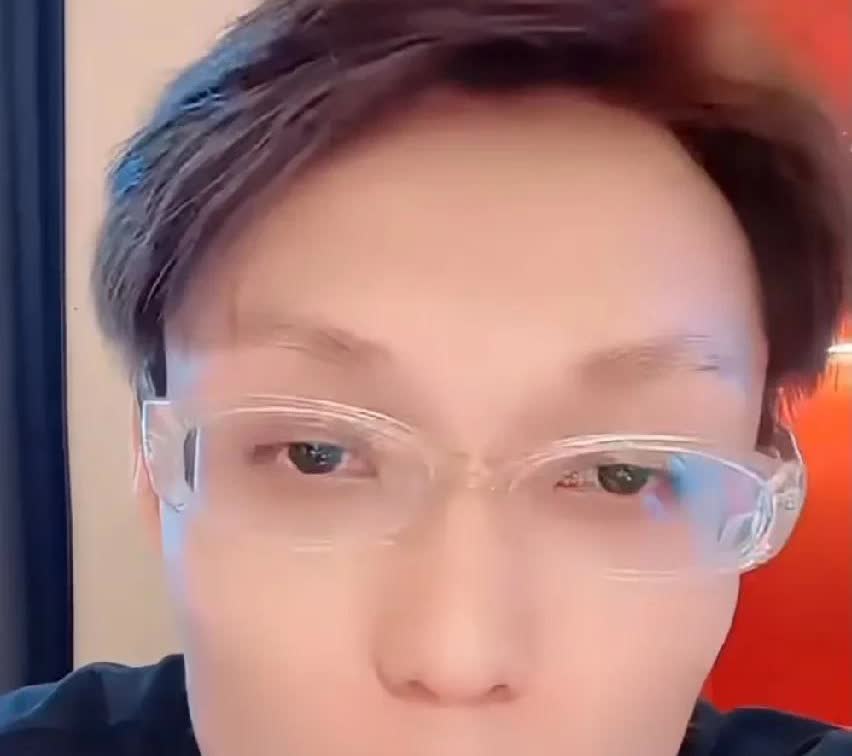 澳门雷少称或将退网，专心帮网友举报二子爷，现在有百位网友s名举报，资料已经交给相