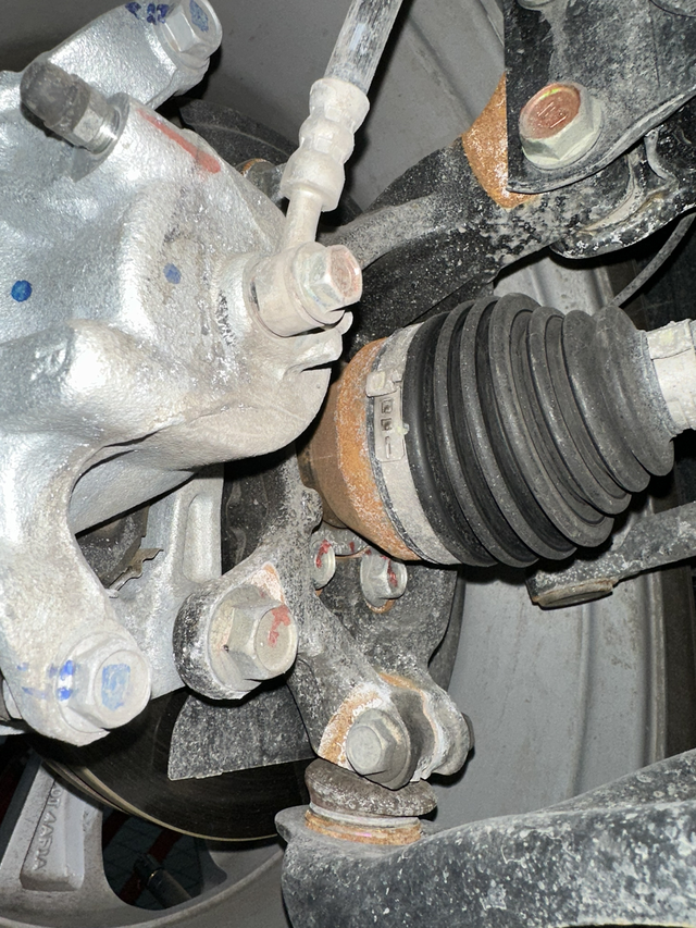 轩逸经典新车3个月生锈23年10月30号买的，生产日期是9月份，公里4000k