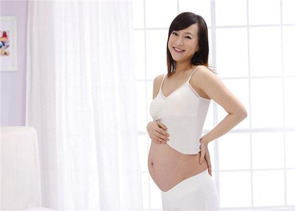 孕妇身高180生下宝宝不到5斤, 听了她在孕期做的事医生大怒