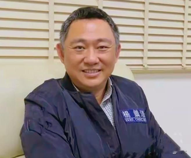 10月1日，国民党正式公布金门县党部人事异动，陈玉珍卸下县党部主委一职，专心冲刺