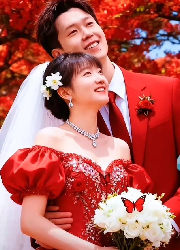 今天是谁又幸福了！莎莎和楚钦，好羡慕他俩，最好的年纪遇到最好的彼此不是