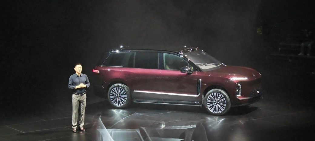 李斌再放话：蔚来绝不做MPV，ES9直接干翻MPV！