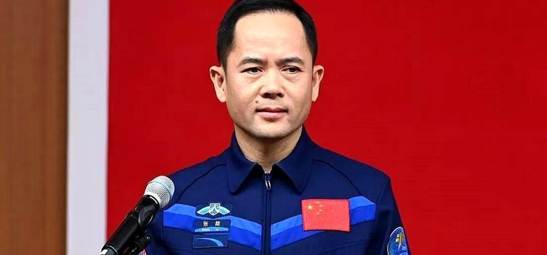 神二十一的人选，大家都在猜张陆。这事儿其实很有意思，他两次备份，不是因为他不行