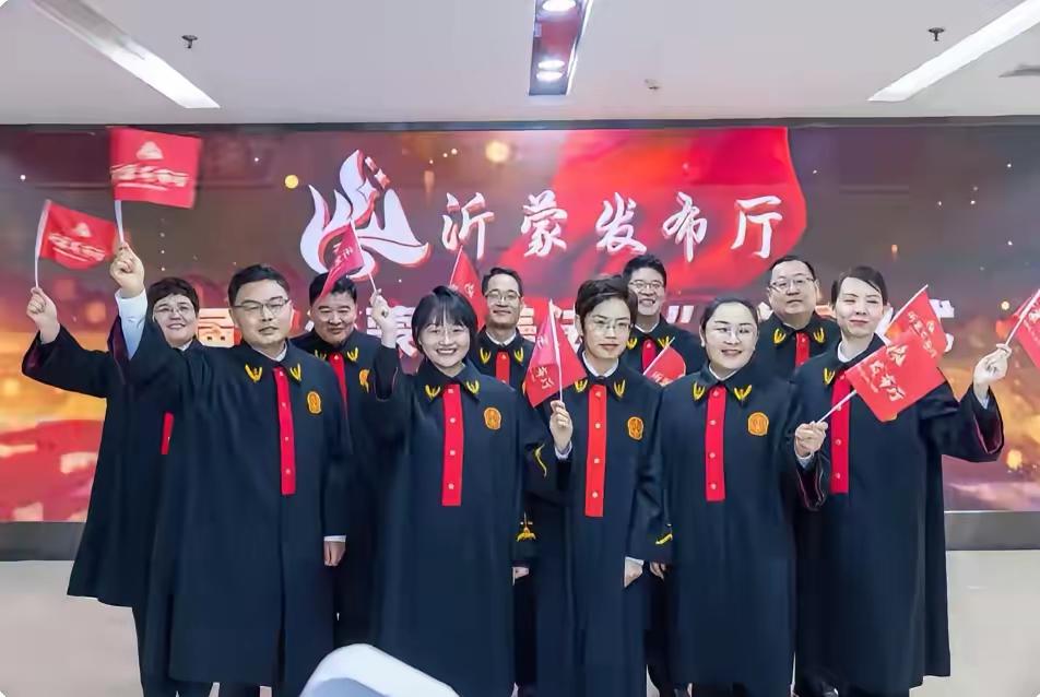 齐鲁大地“最美法官”，如今才被人们所熟知，声名远扬。​于焕琴，一级法官，临沂