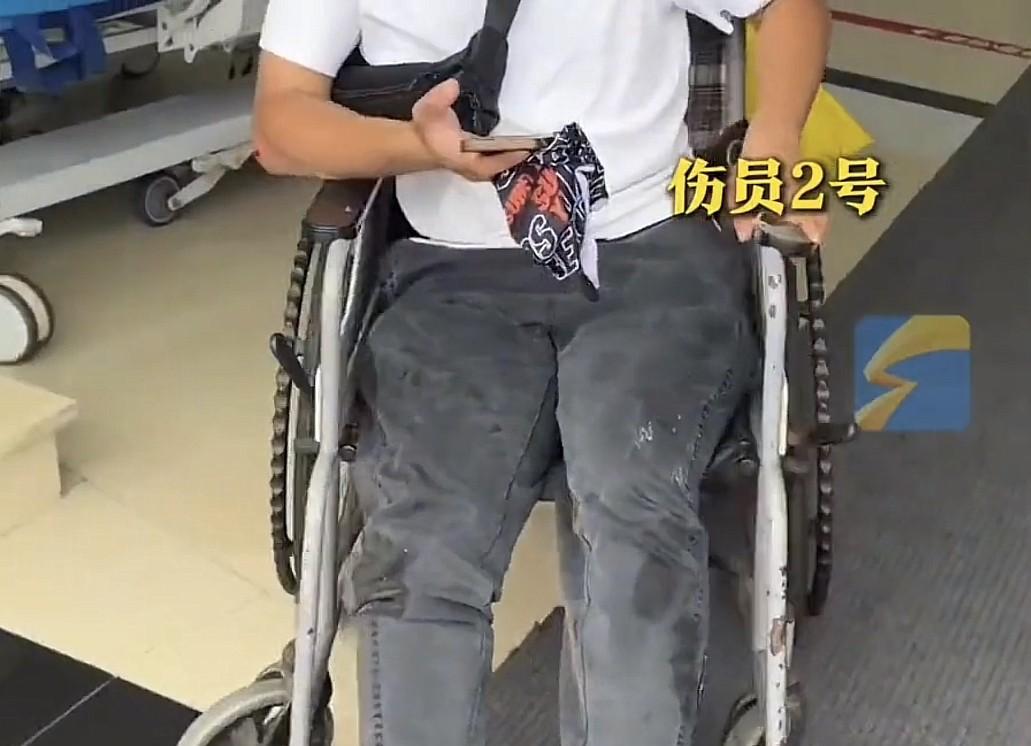 “笑着笑着就哭了！”四川成都，女子住院点了份外卖，心心念念等了半天，外卖小哥打电