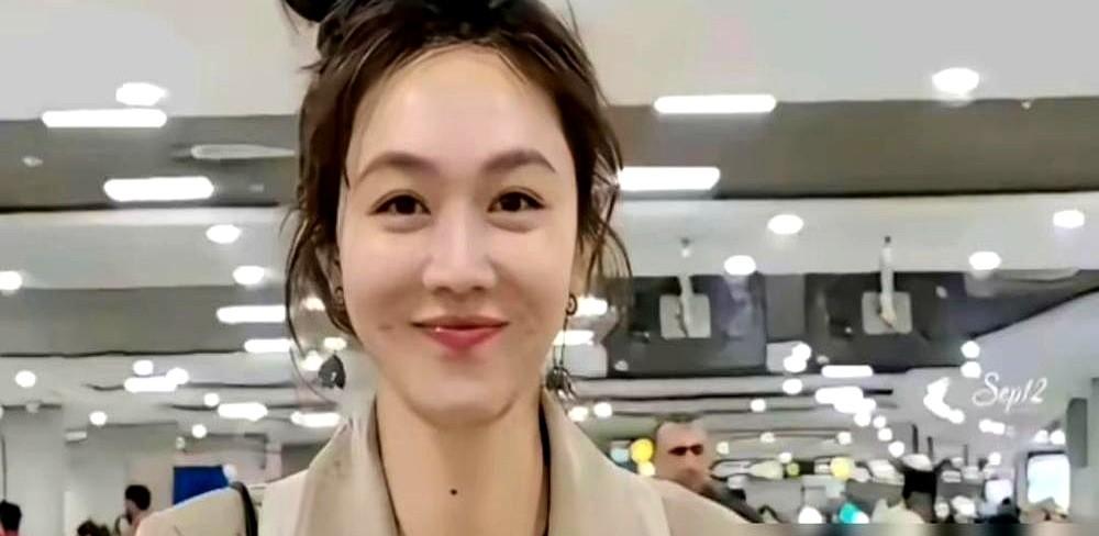 谁能想到，宋丹丹最疼的不是那个捧了18年的干女儿姜妍，而是当初她最看不上的儿媳王