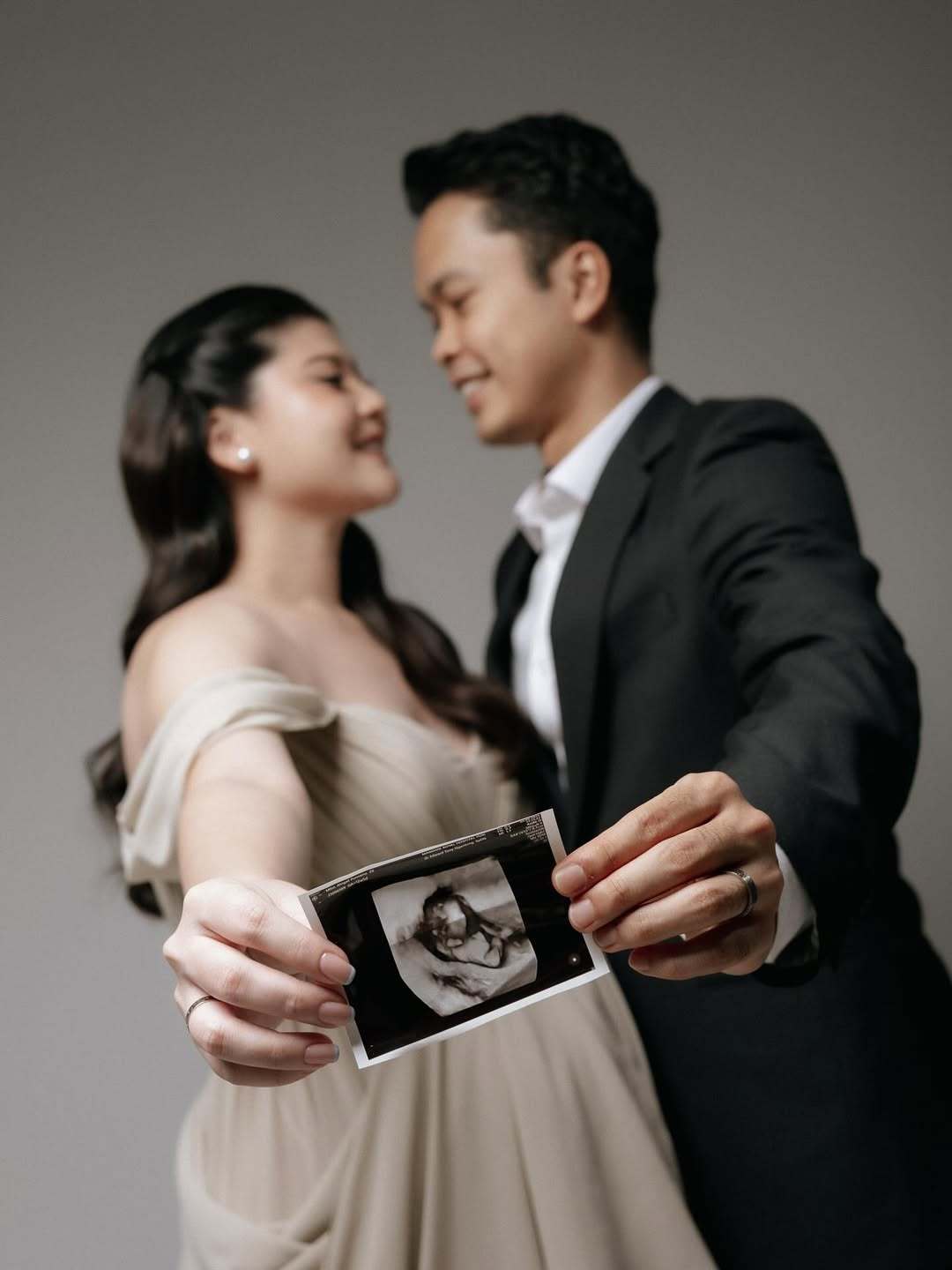 金廷一家三口​​​