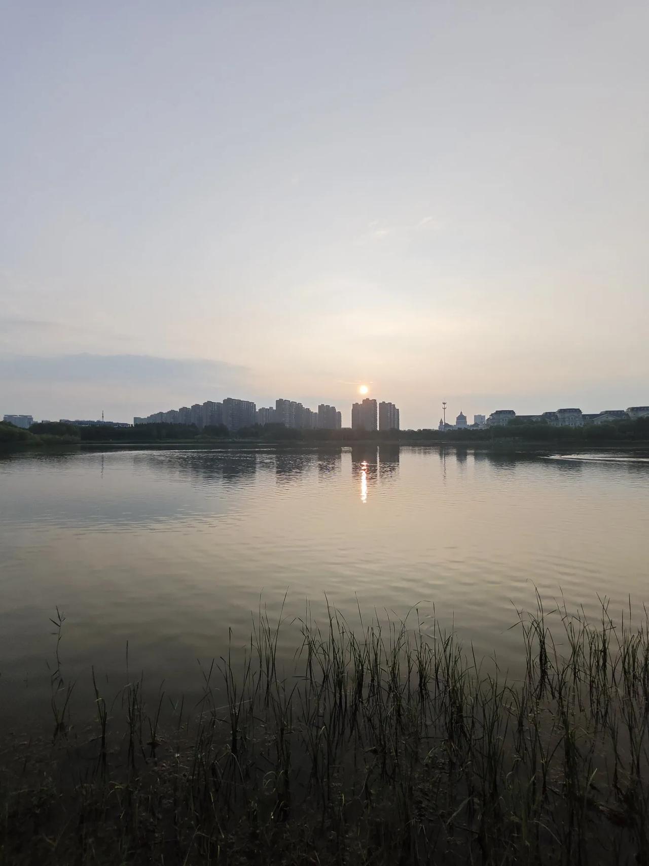 怎样和心眼多的人打交道在他面前一定要少表露自己的真实情绪，和她们相处时他