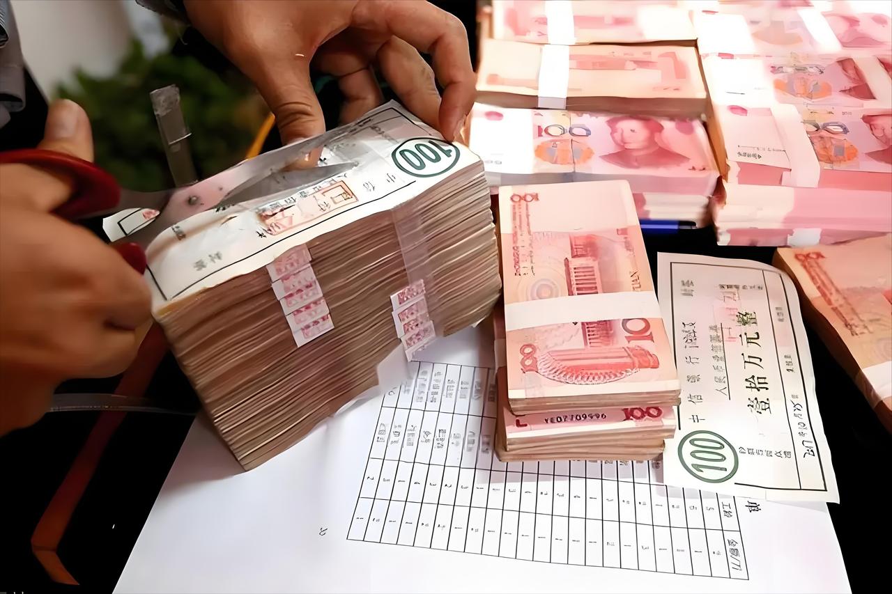 农商银行安全吗？浦发、中信、华夏这些股份制银行安全吗？到底哪些银行即使存