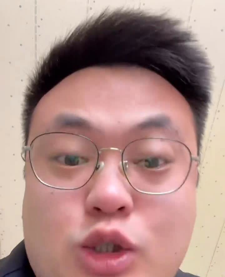 七八万块钱的车从来不用打广告。轩逸、雷凌、卡罗拉、宝来、朗逸、吉利帝豪、哈佛