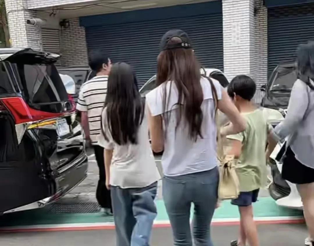 S粉说：永远记得那句十年婚姻两死一重伤！生2胎差点要了命，自那以后身体不好，想