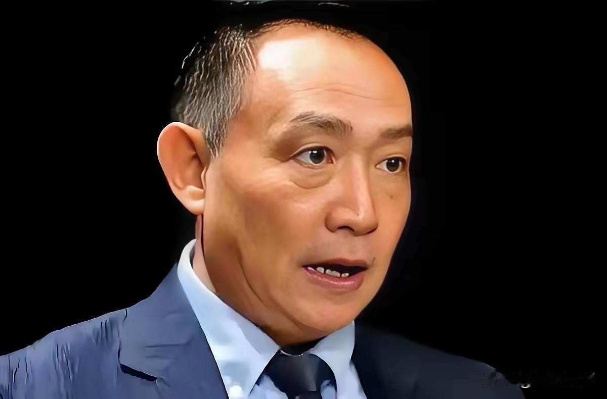 学者卢麒元近日在北京公开发声，他提出一个主张：“立法者每次参与都要政审！”因为