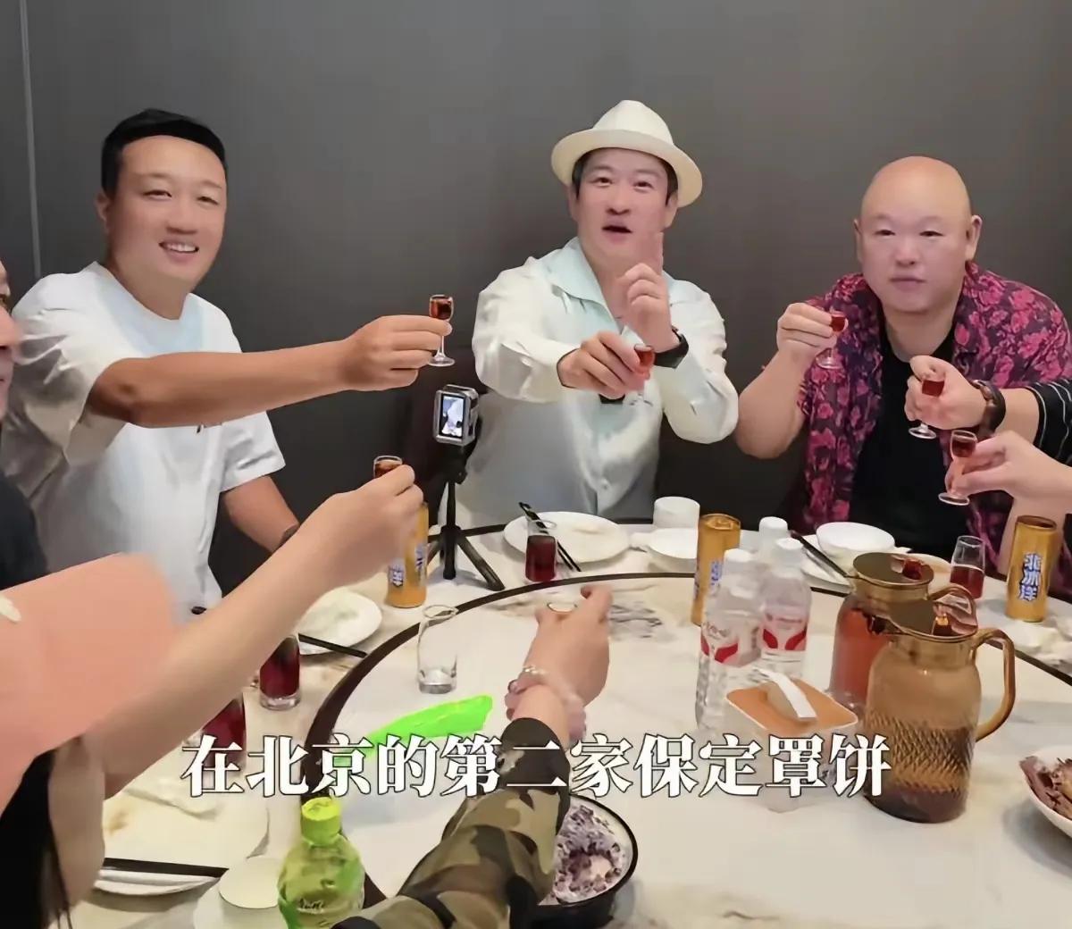 曹云金自从发了第二家餐厅的宣传视频，前来吃饭的人“满坑满谷”。有网友晒出了现