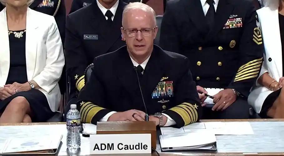 27分钟！美军作战部长考得尔在关岛海军基地讲话，太平洋弥漫硝烟关岛剧院里的空