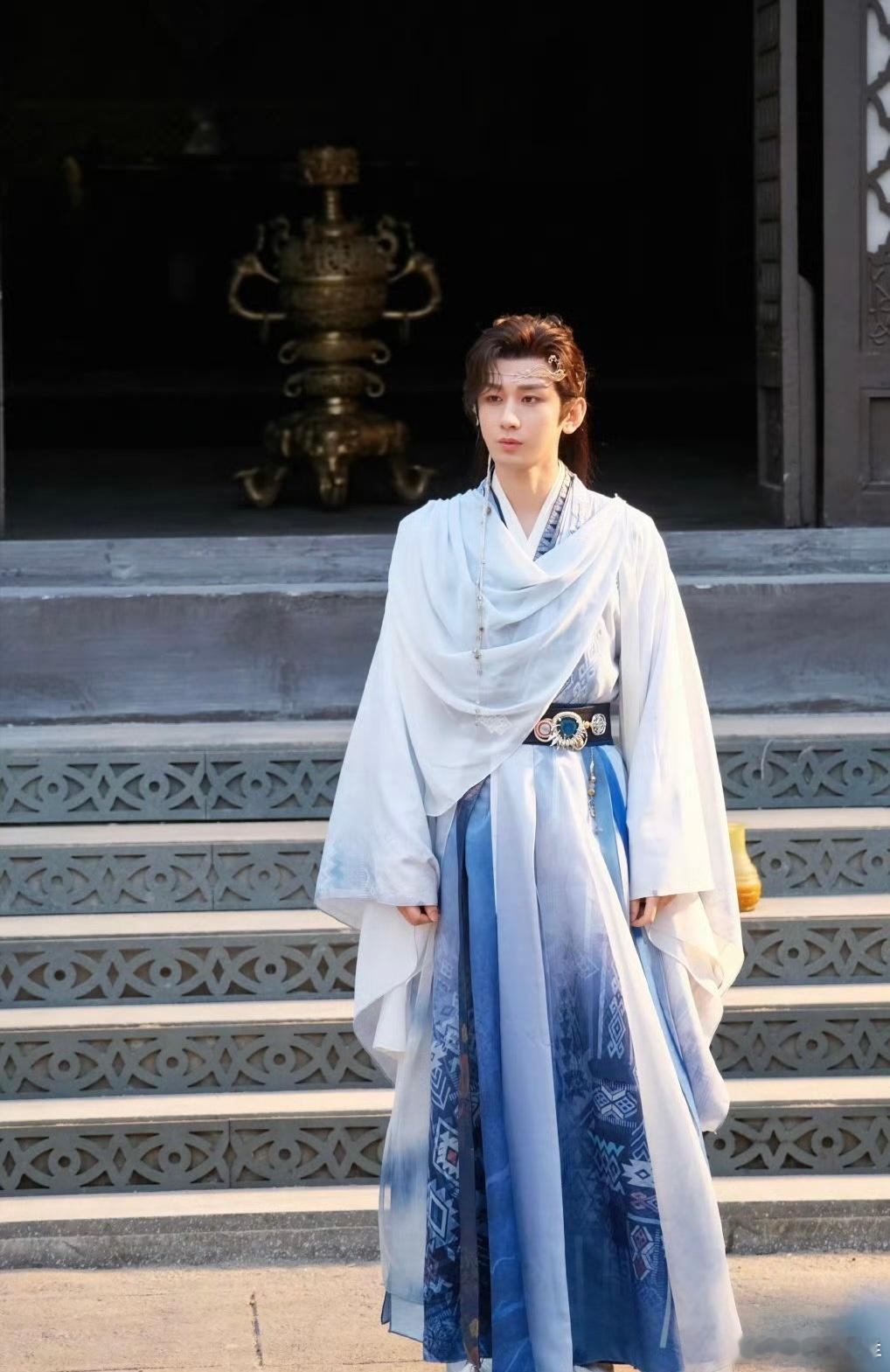 守护这个最好的王权富贵呀～一直坚守道心，护苍生坚持自己的道～