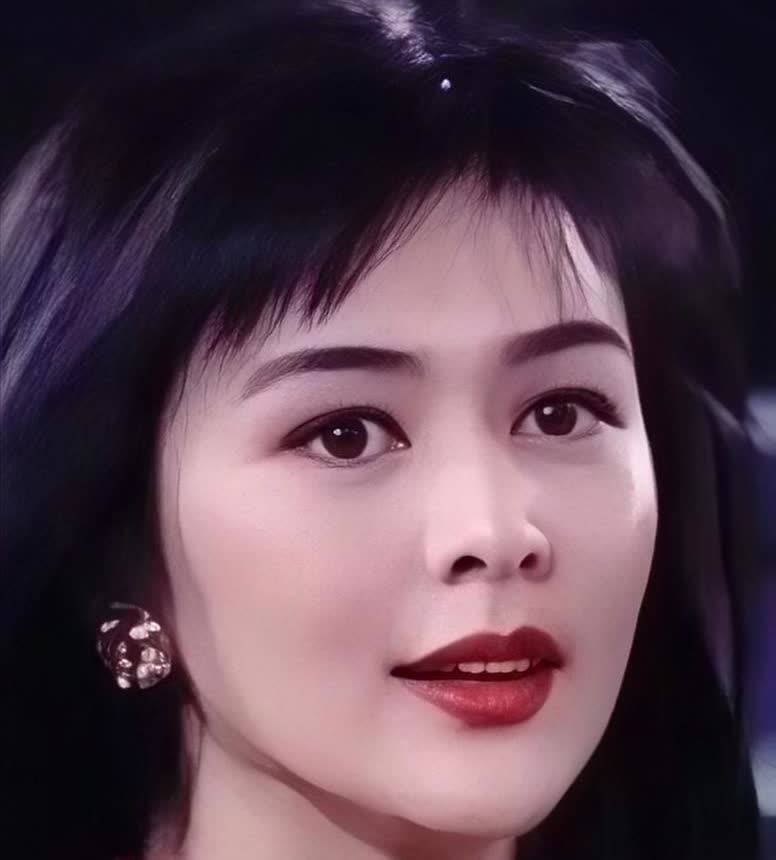 2019年，关之琳在节目上直言：“如果当年刘銮雄没有送我2套房子，我或许已经是刘