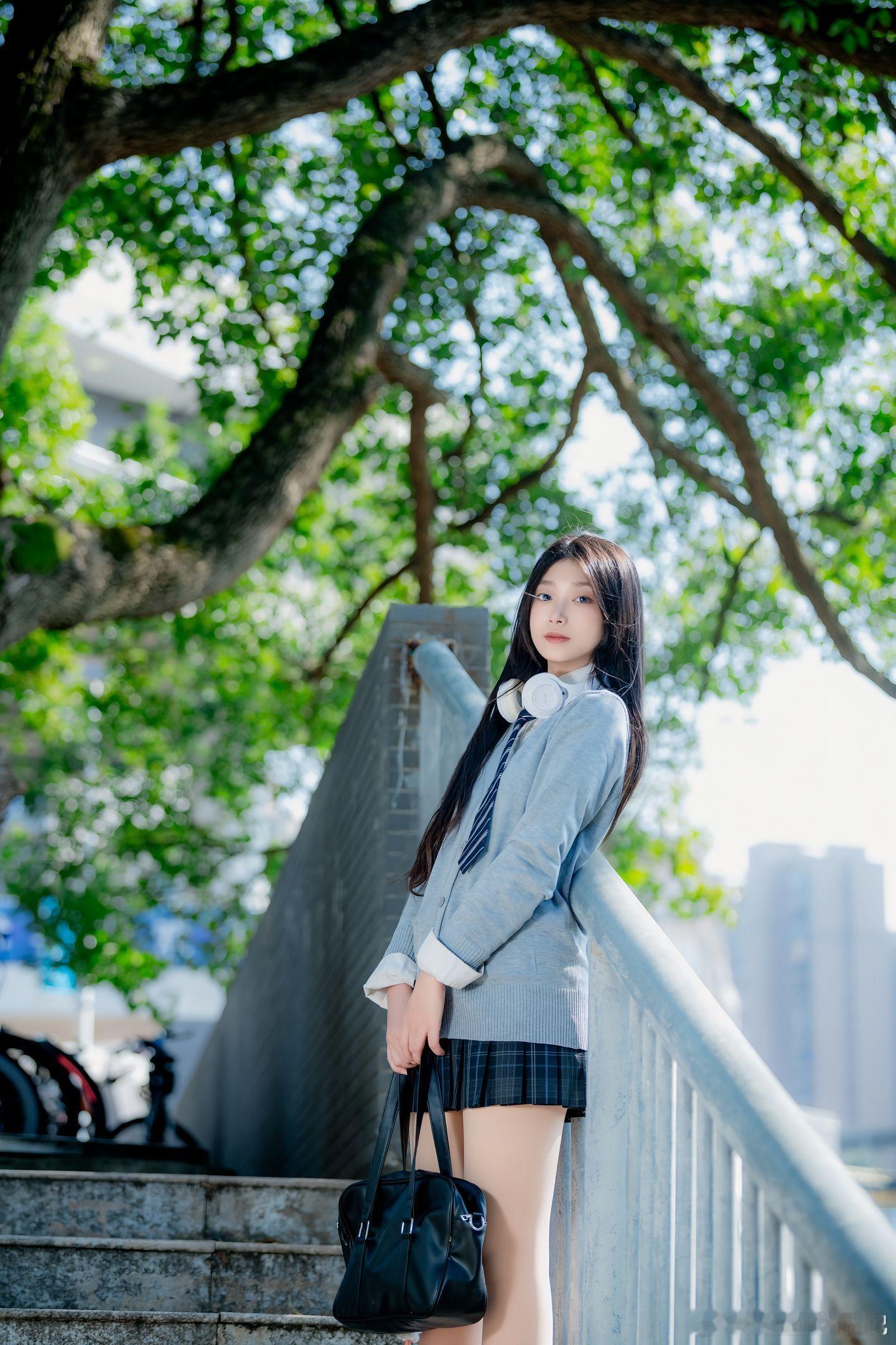 jk私影校园里的jk女孩美女绘梦长廊