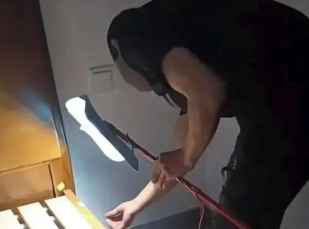 几年前我侄儿子在杭州打工，在一个叫九堡的地方租了一个农民的房子。房子里面设施很