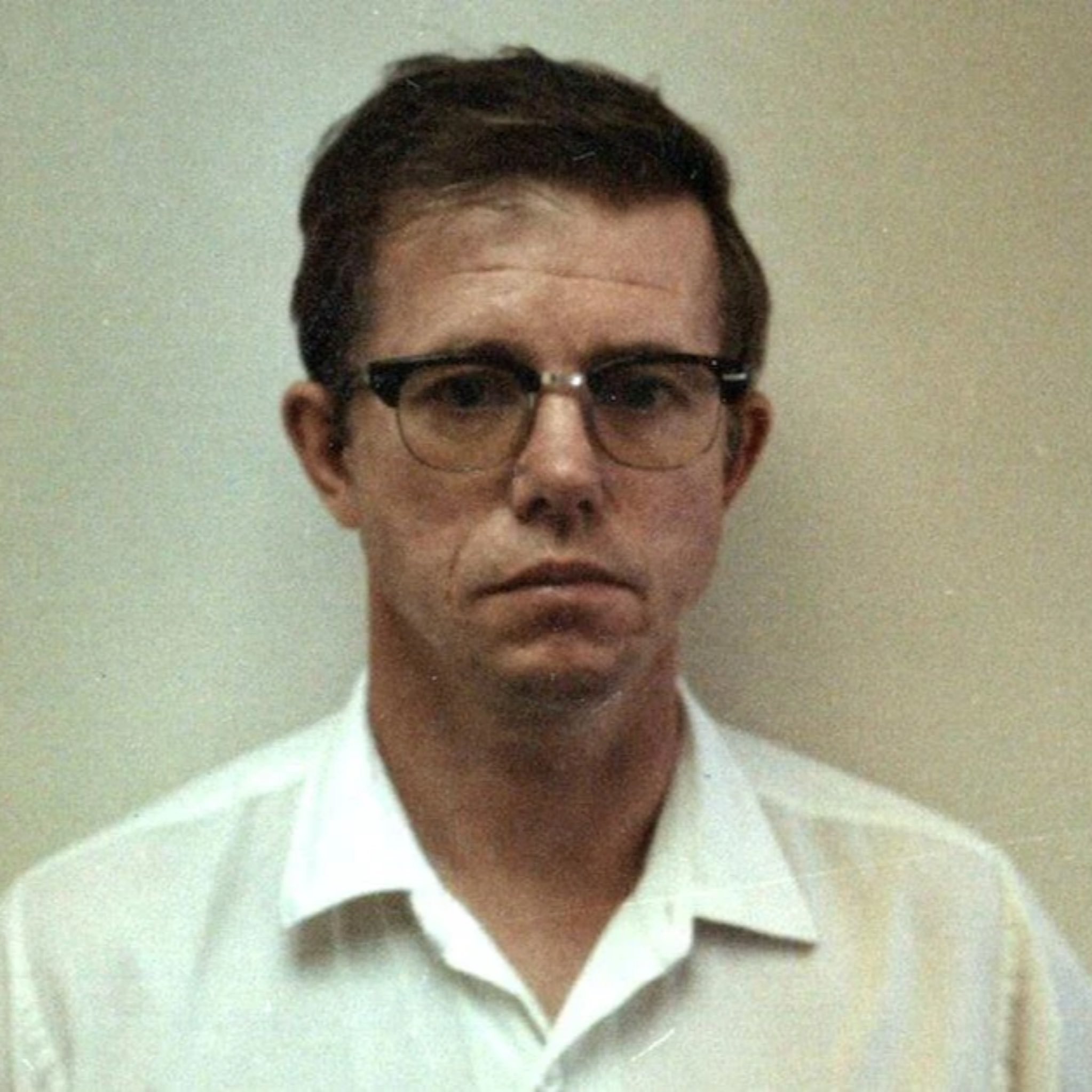 美国连环杀人案：“安克雷奇猎人”罗伯特·汉森（RobertHansen）案件。1983年6月，阿拉斯