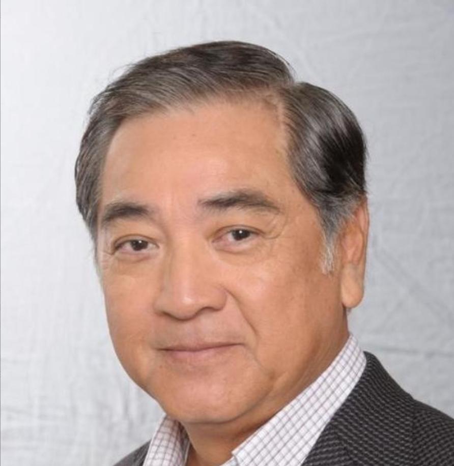 他签下协议：财产全归前妻，终生不见子女。所有人都说他疯了。只有秦沛知道，他换回了