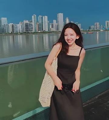 弯弯美女游大陆旅之后的感想：这次去大陆玩真的好喜欢好喜欢东西好吃、风景美、遇