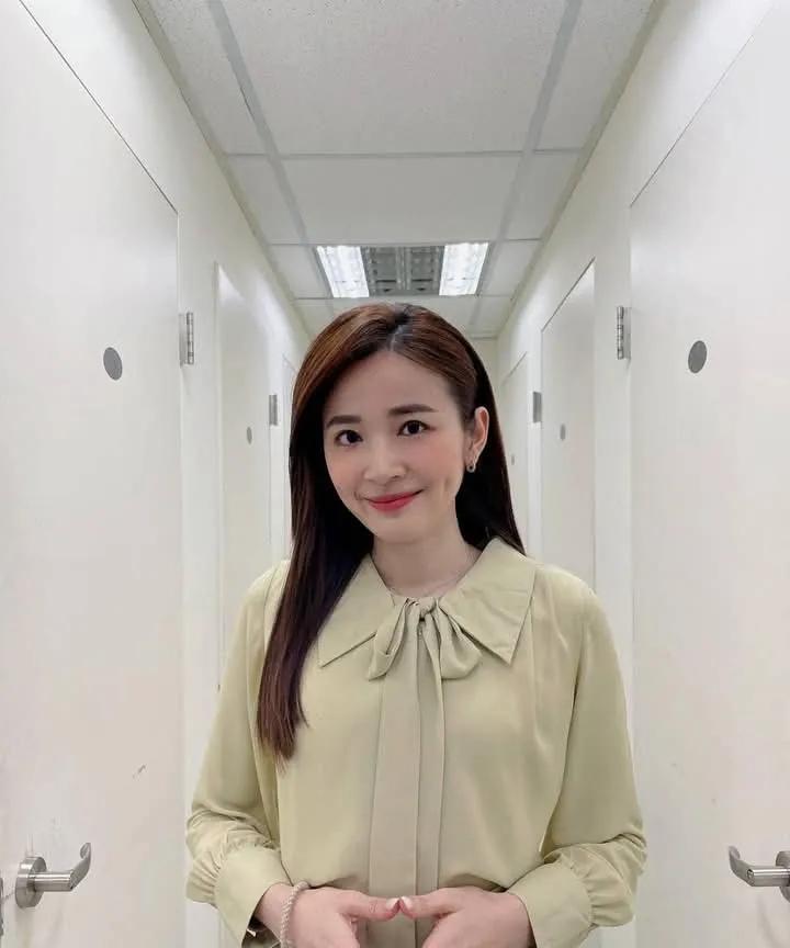 离开中天后快速“绿化”的两名台媒记者，一个是张禹宣，一个是王乃伃。话说中天在没被