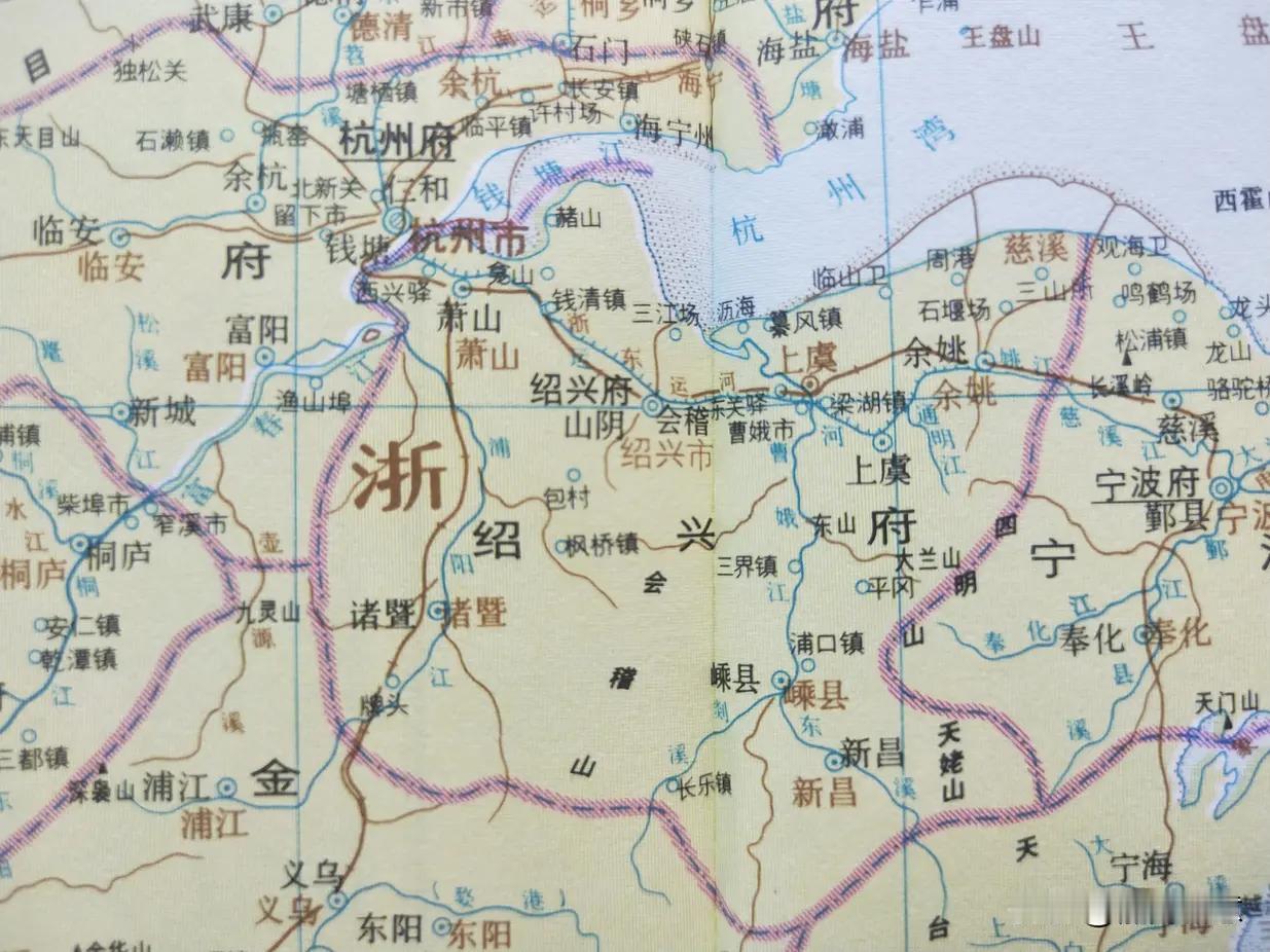 假如老绍兴没被拆分，浙江GDP排名直接大变天！[吐舌头眯眼睛笑]如果把萧山、余姚，再加