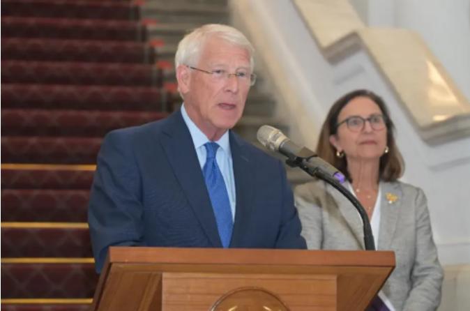 事关解放军军演，美参院军委会主席突然发声：没时间可以浪费了！2026年新年前