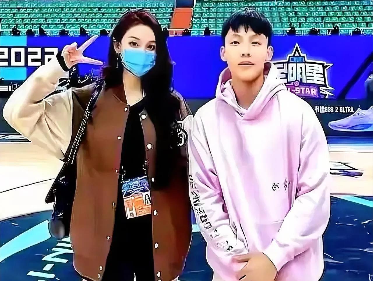 徐杰惊闻张陈治锋五年将会拿到1000多万人民币，这小子急得咬着后槽牙，直抽自己的