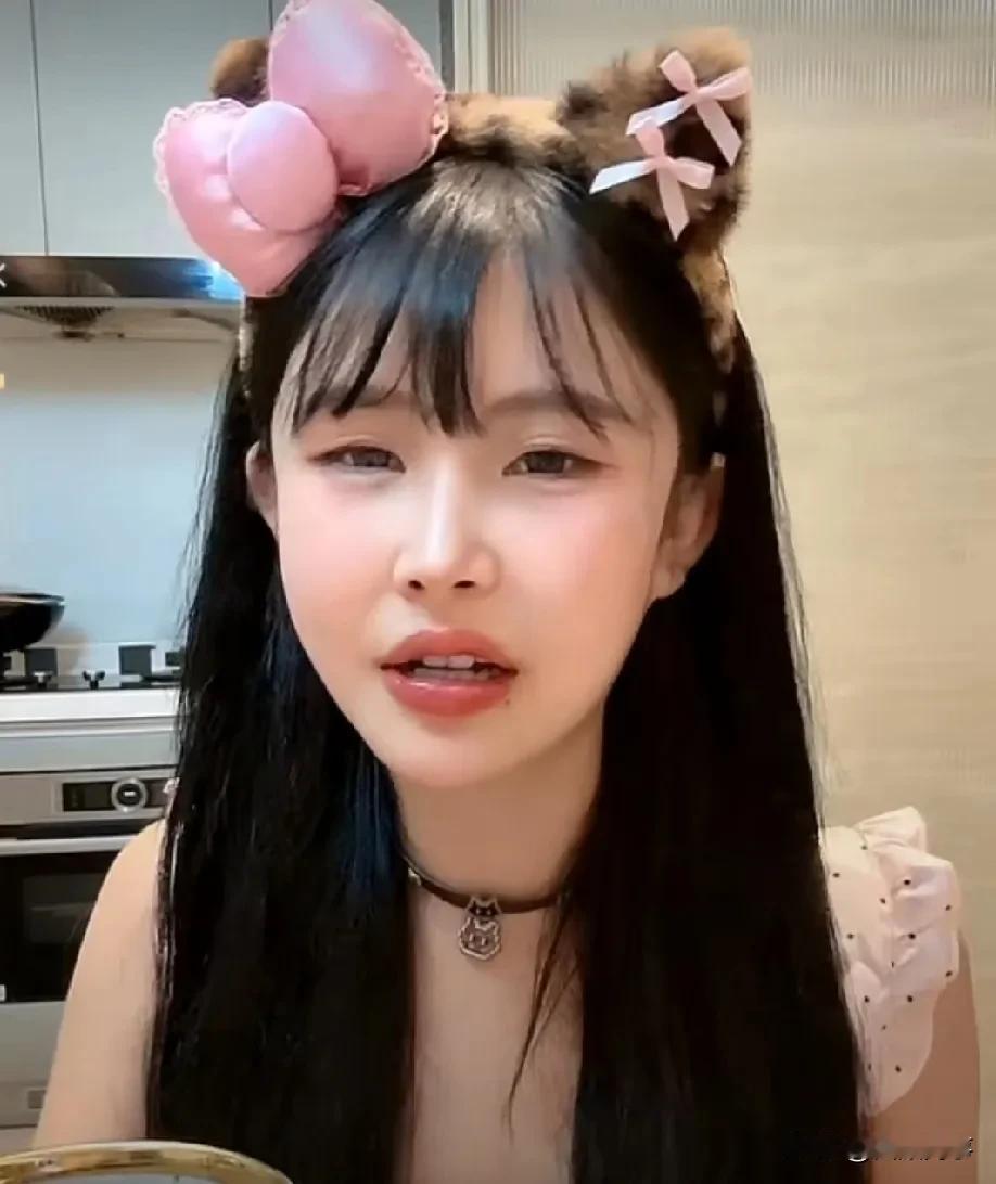 猫妹妹担心大号过户交“辛选”带货将承担连带责任！猫妹