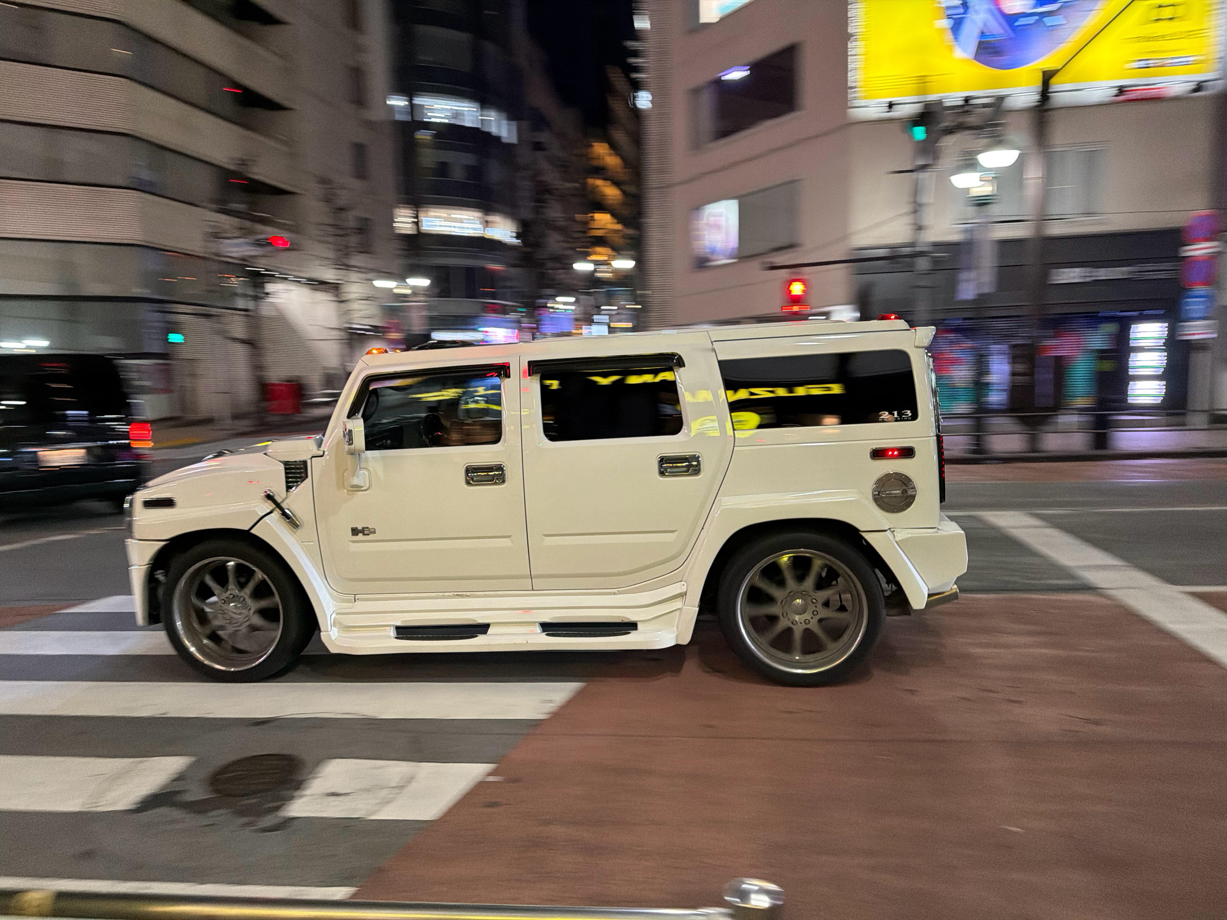 前两天刚开过车况完全没法比老旧燃油也就在这边能愉快地驰骋了