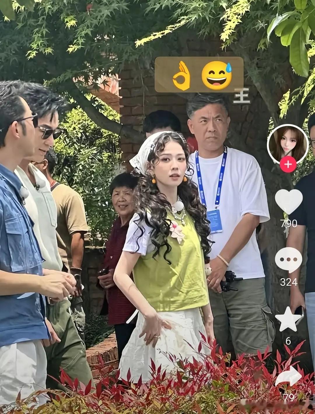 白鹿偶像包袱真有点重了，讲道理跑男常驻还有俩爱豆呢，包袱都没她重