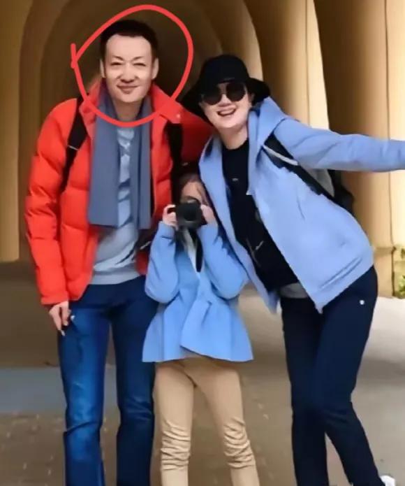 有种预感，辛柏青不会再步入婚姻了。这并不是因为他的妻子朱媛媛去世，也不全